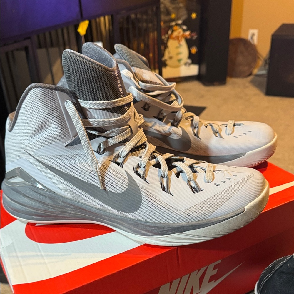 Nike Light Gray High-Top Basketball Shoes